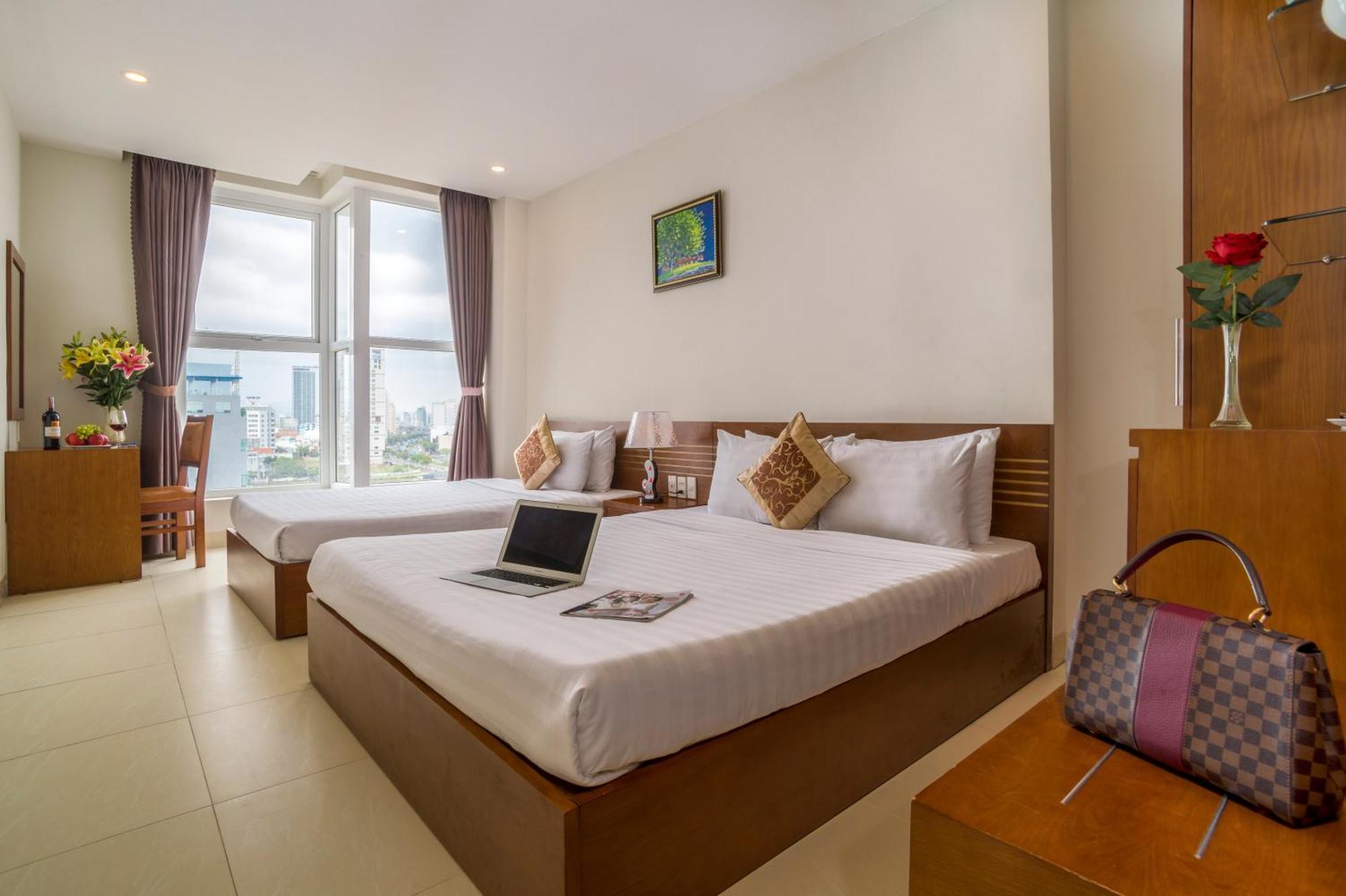 Golden Light Da Nang Hotel 4* Da Nang